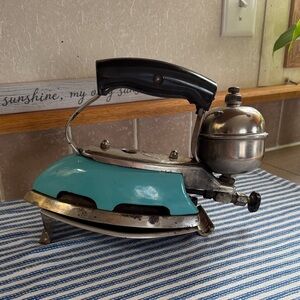 1930’s Coleman Antique Turquoise Iron with Steam Tank